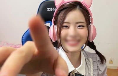 Jav uncensored สตีมเมอร์สาวเล่นเอากลางไลค์สด FC2 PPV 2468802